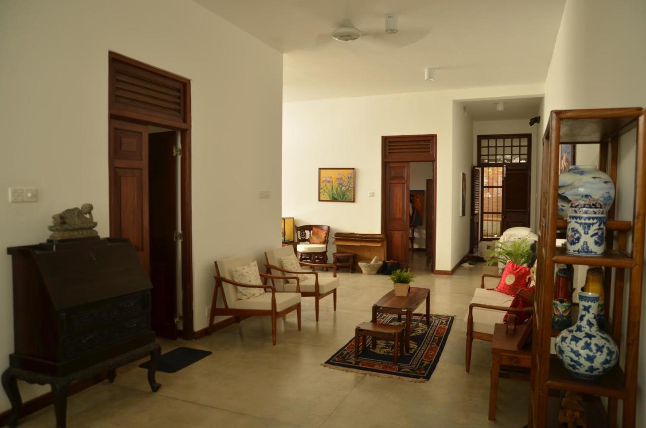 Sayura House Hotel โคลอมโบ ภายนอก รูปภาพ