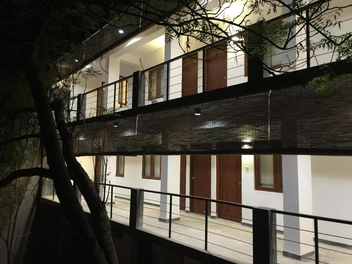 Sayura House Hotel โคลอมโบ ภายนอก รูปภาพ