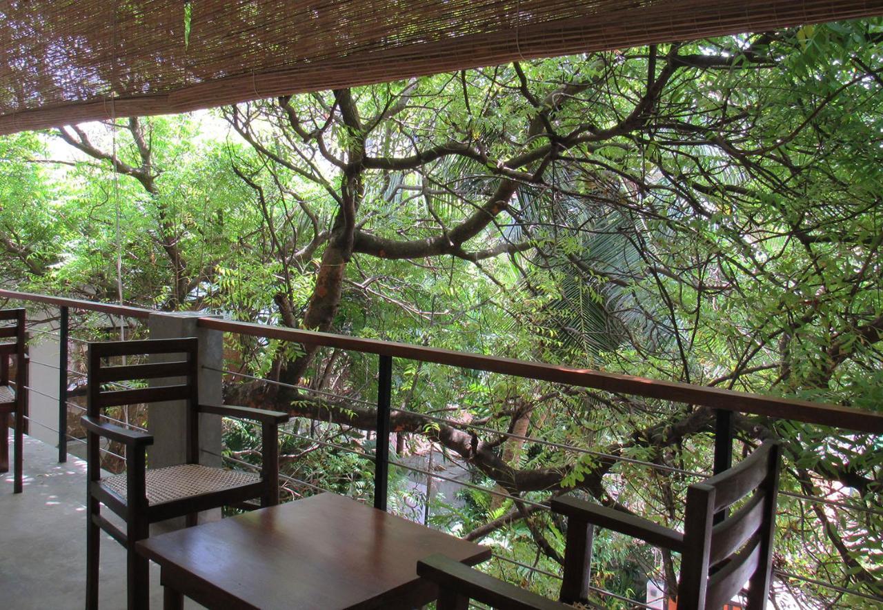 Sayura House Hotel โคลอมโบ ภายนอก รูปภาพ