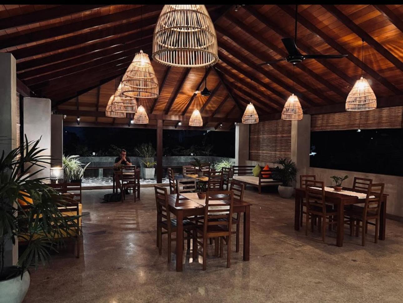 Sayura House Hotel โคลอมโบ ภายนอก รูปภาพ