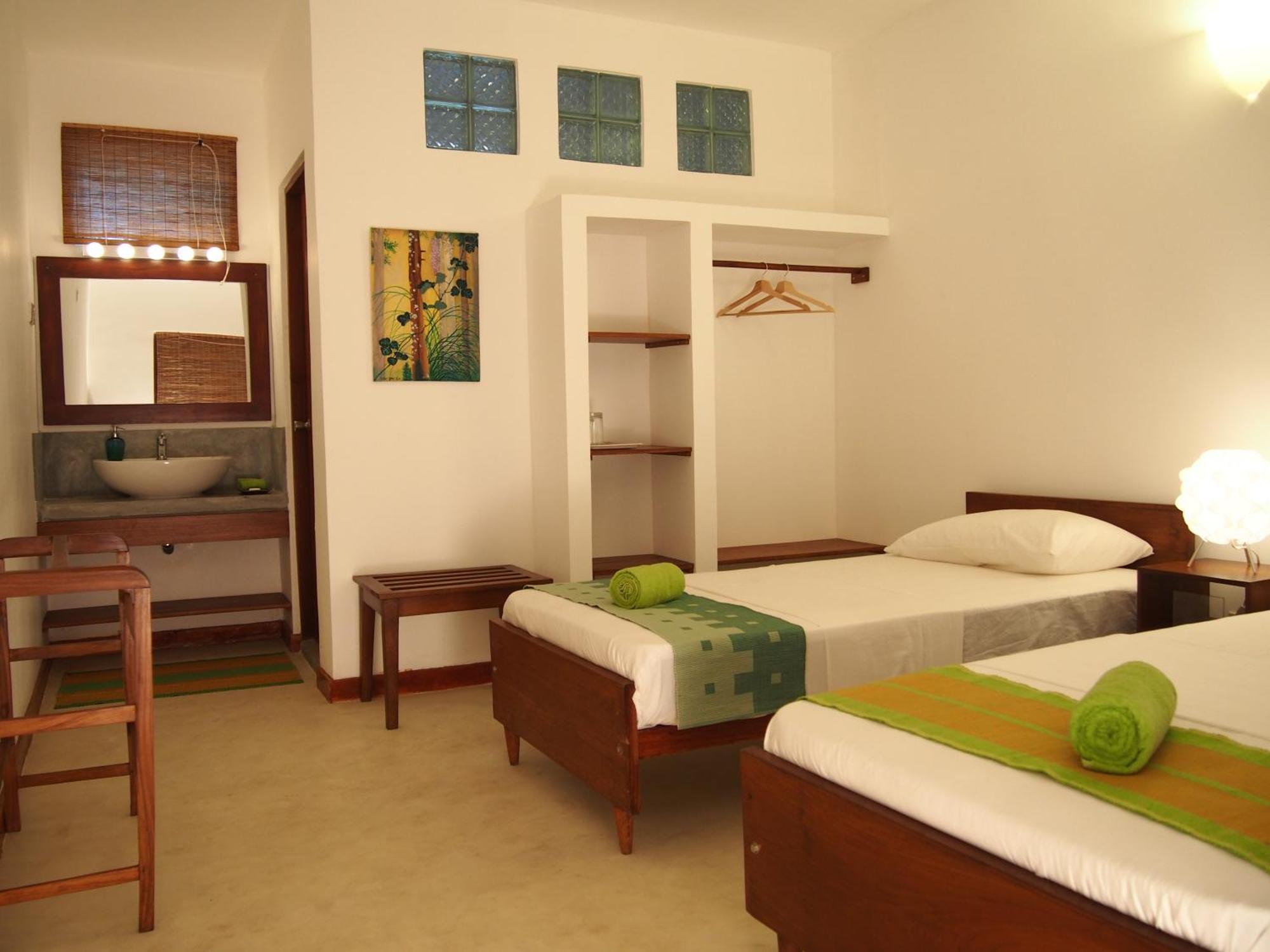 Sayura House Hotel โคลอมโบ ภายนอก รูปภาพ