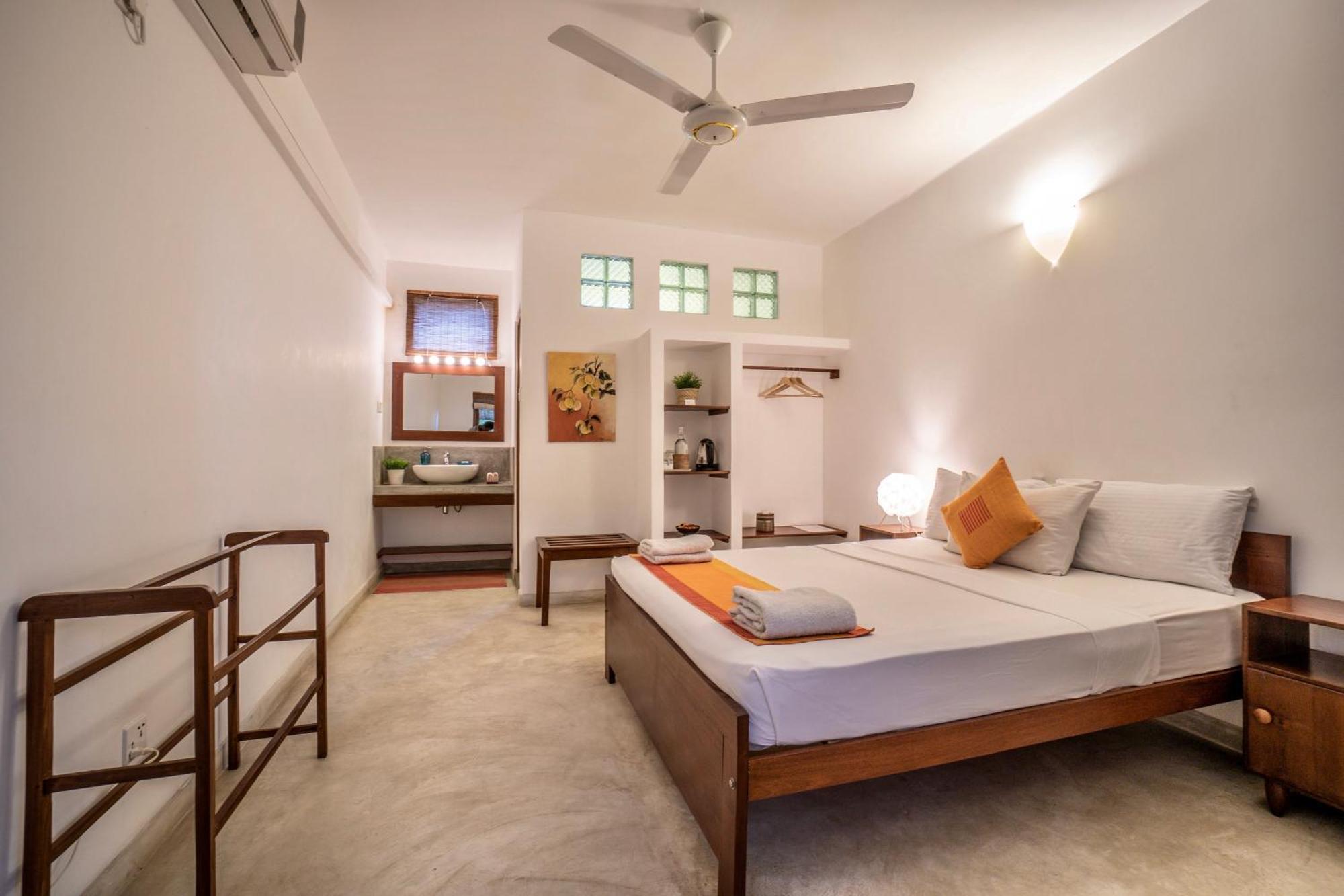 Sayura House Hotel โคลอมโบ ภายนอก รูปภาพ