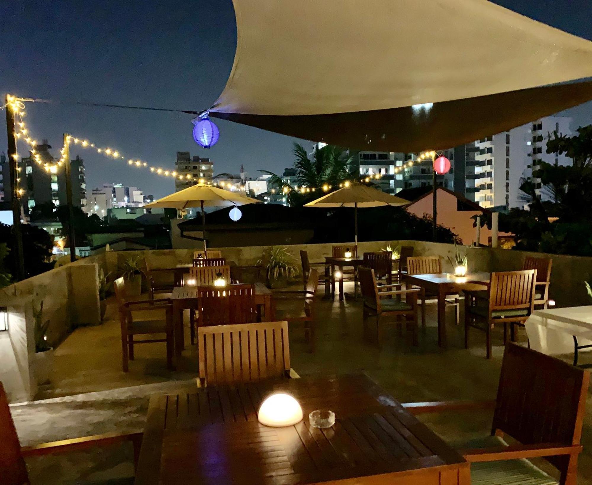 Sayura House Hotel โคลอมโบ ภายนอก รูปภาพ