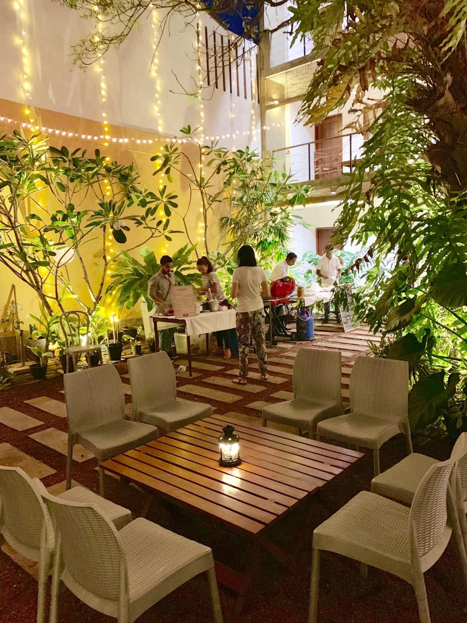 Sayura House Hotel โคลอมโบ ภายนอก รูปภาพ
