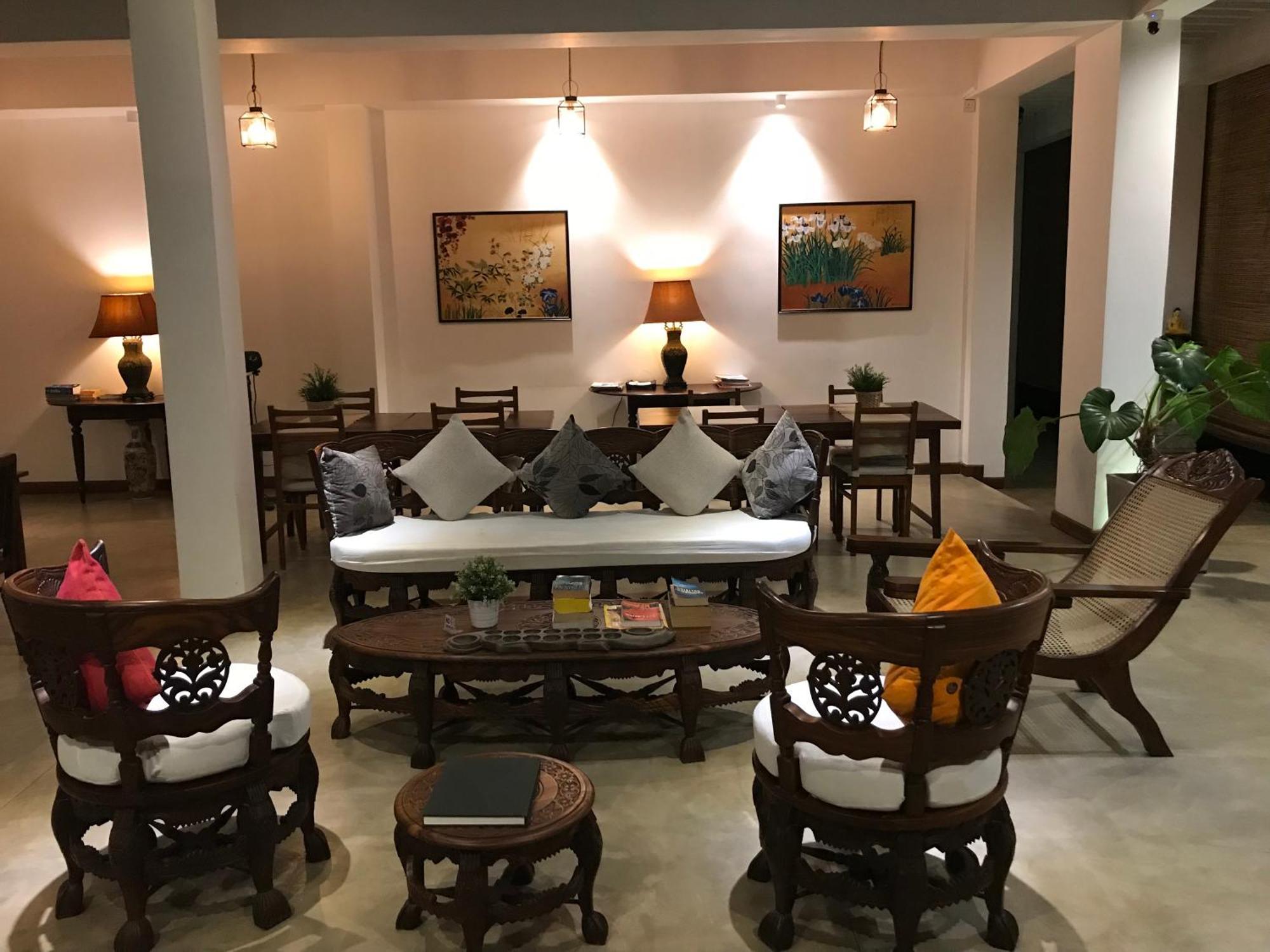 Sayura House Hotel โคลอมโบ ภายนอก รูปภาพ